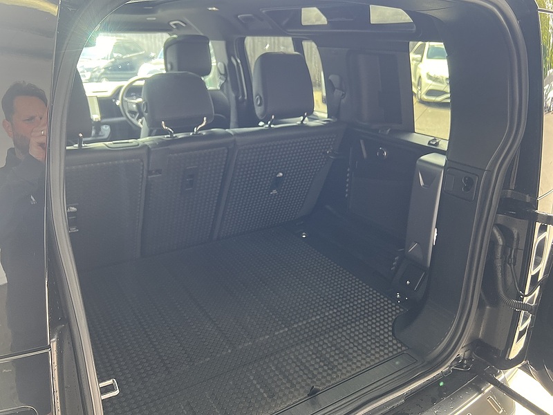 Land Rover P525 V8 SUV 5.0 Automatic Petrol