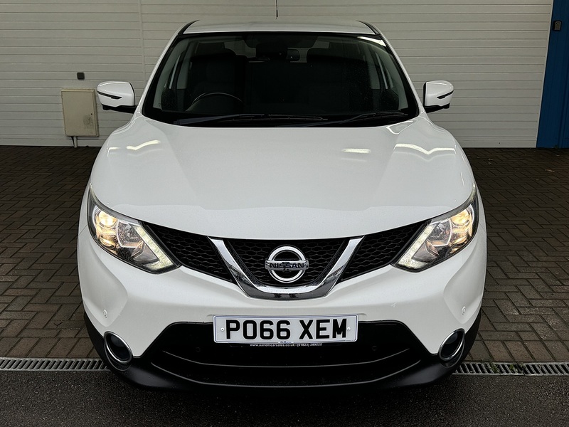 Nissan 1.5 dCi N-Connecta SUV 5dr Diesel Manual 2WD Euro 6 (s/s) (110 ps)