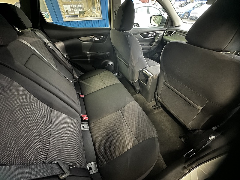 Nissan 1.5 dCi N-Connecta SUV 5dr Diesel Manual 2WD Euro 6 (s/s) (110 ps)