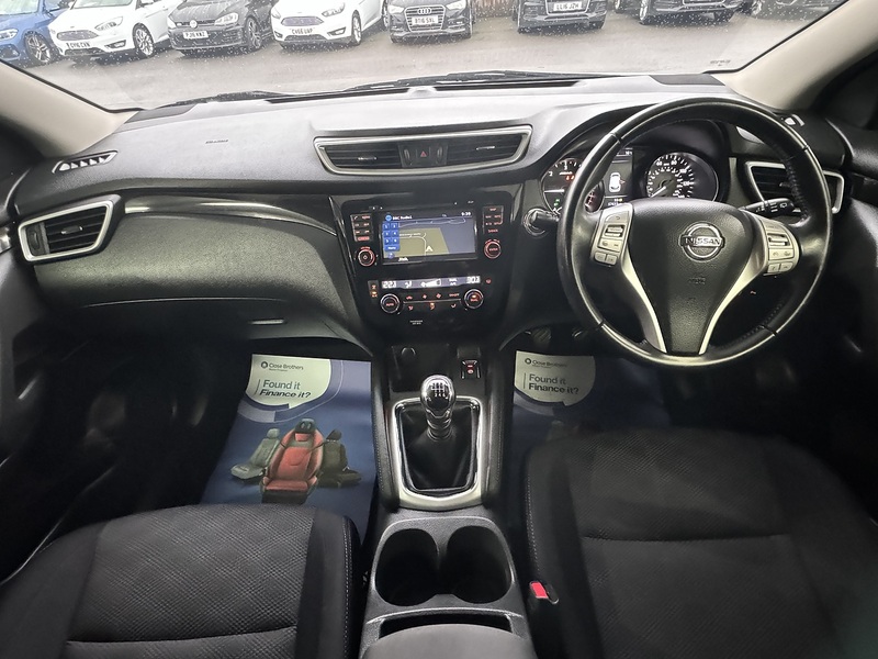 Nissan 1.5 dCi N-Connecta SUV 5dr Diesel Manual 2WD Euro 6 (s/s) (110 ps)