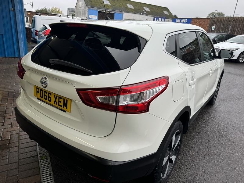 Nissan 1.5 dCi N-Connecta SUV 5dr Diesel Manual 2WD Euro 6 (s/s) (110 ps)