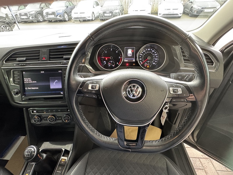 Volkswagen 2.0 TDI BlueMotion Tech SE Navigation SUV 5dr Diesel Manual Euro 6 (s/s) (150 ps)