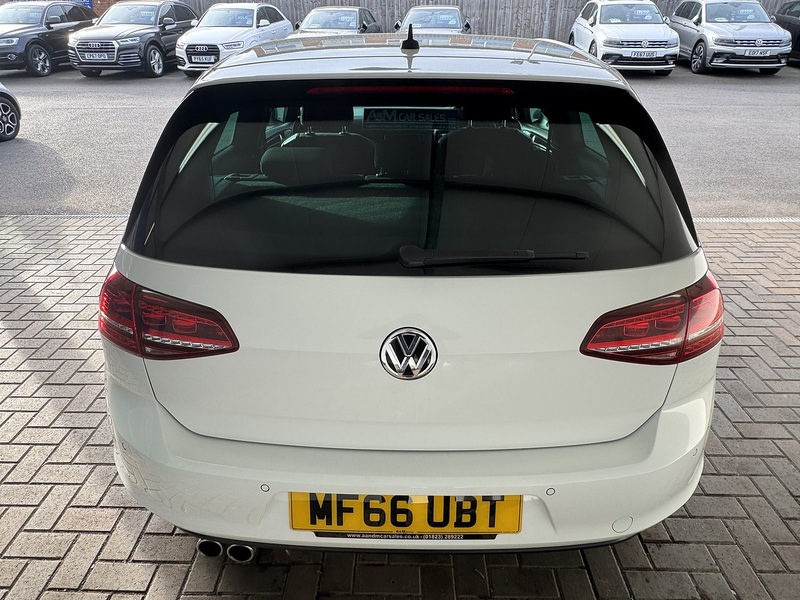 Volkswagen 2.0 TDI BlueMotion Tech GTD Hatchback 3dr Diesel DSG Euro 6 (s/s) (184 ps)