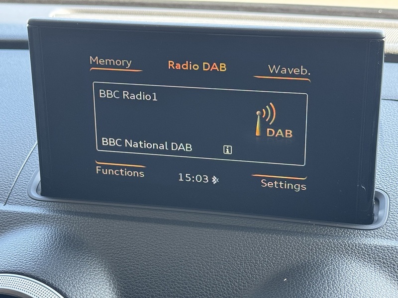 Audi 2.0 TDI S line Saloon 4dr Diesel S Tronic Euro 6 (s/s) (Nav) (150 ps)