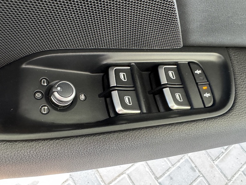 Audi 2.0 TDI S line Saloon 4dr Diesel S Tronic Euro 6 (s/s) (Nav) (150 ps)