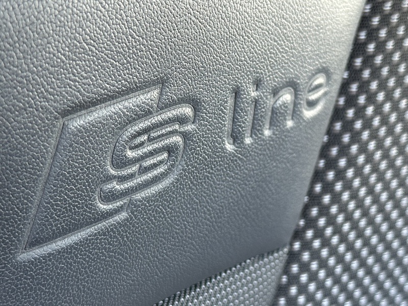 Audi 2.0 TDI S line Saloon 4dr Diesel S Tronic Euro 6 (s/s) (Nav) (150 ps)