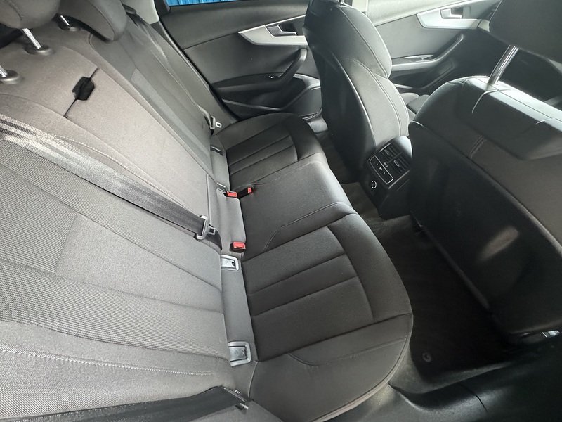 Audi 2.0 TDI ultra Sport Estate 5dr Diesel S Tronic Euro 6 (s/s) (190 ps)