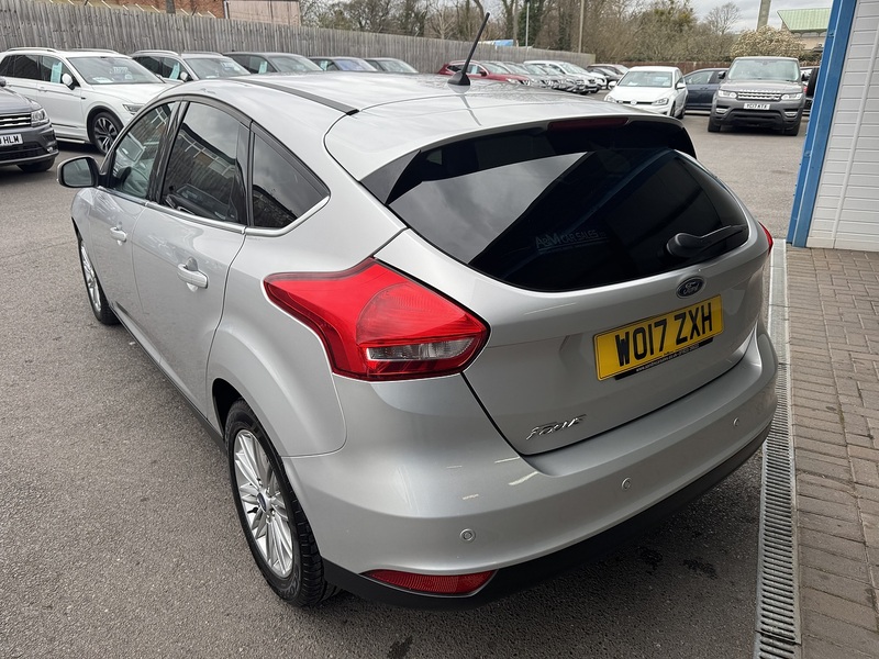 Ford 1.5 TDCi Zetec Edition Hatchback 5dr Diesel Manual Euro 6 (s/s) (120 ps)