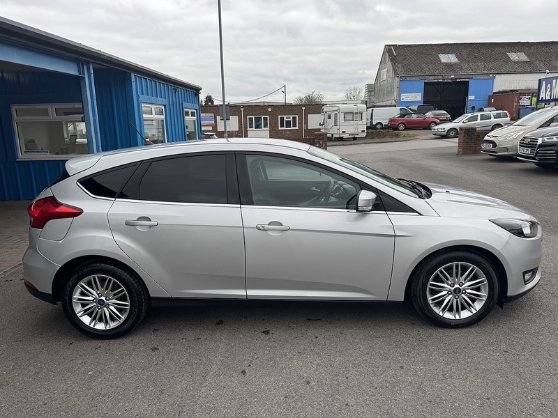 Ford 1.5 TDCi Zetec Edition Hatchback 5dr Diesel Manual Euro 6 (s/s) (120 ps)