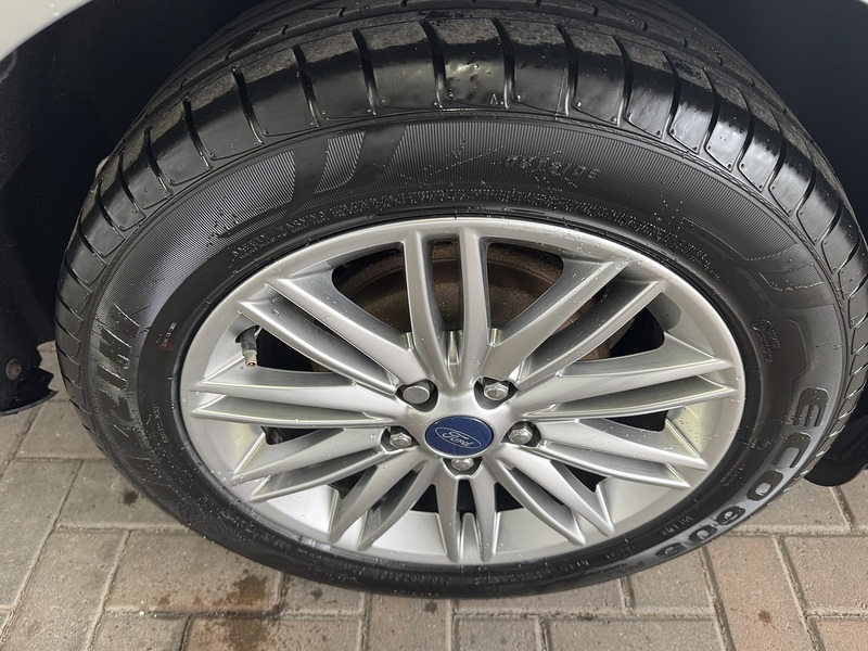 Ford 1.5 TDCi Zetec Edition Hatchback 5dr Diesel Manual Euro 6 (s/s) (120 ps)