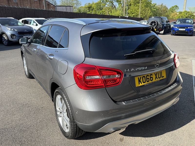 Mercedes-Benz 2.1 GLA200d Sport (Premium Plus) SUV 5dr Diesel 7G-DCT Euro 6 (s/s) (136 ps)