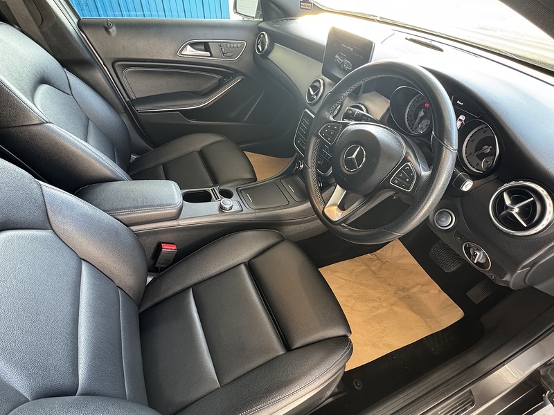 Mercedes-Benz 2.1 GLA200d Sport (Premium Plus) SUV 5dr Diesel 7G-DCT Euro 6 (s/s) (136 ps)