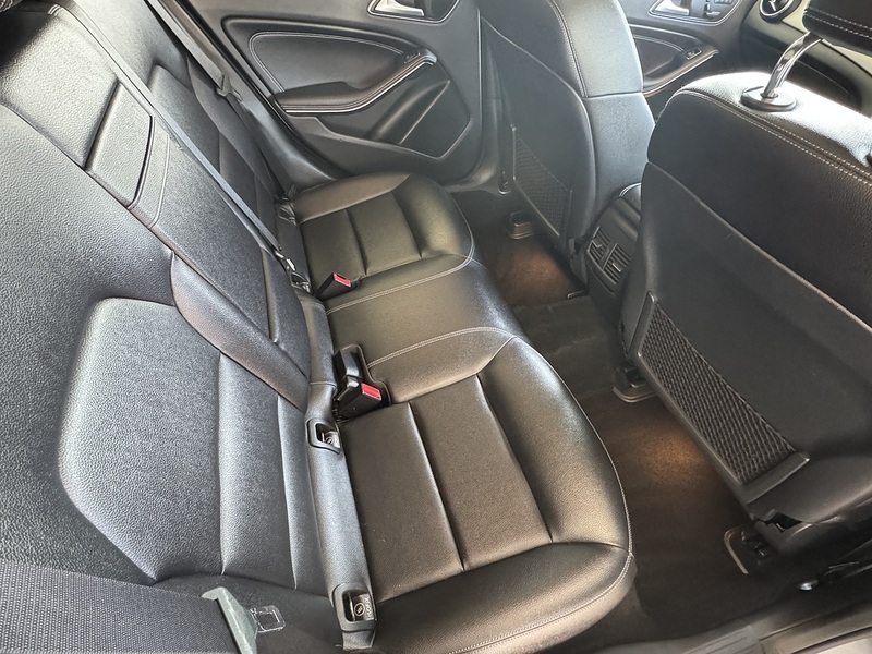 Mercedes-Benz 2.1 GLA200d Sport (Premium Plus) SUV 5dr Diesel 7G-DCT Euro 6 (s/s) (136 ps)