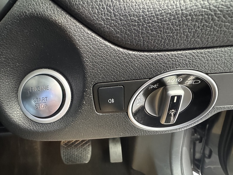 Mercedes-Benz 2.1 GLA200d Sport (Premium Plus) SUV 5dr Diesel 7G-DCT Euro 6 (s/s) (136 ps)