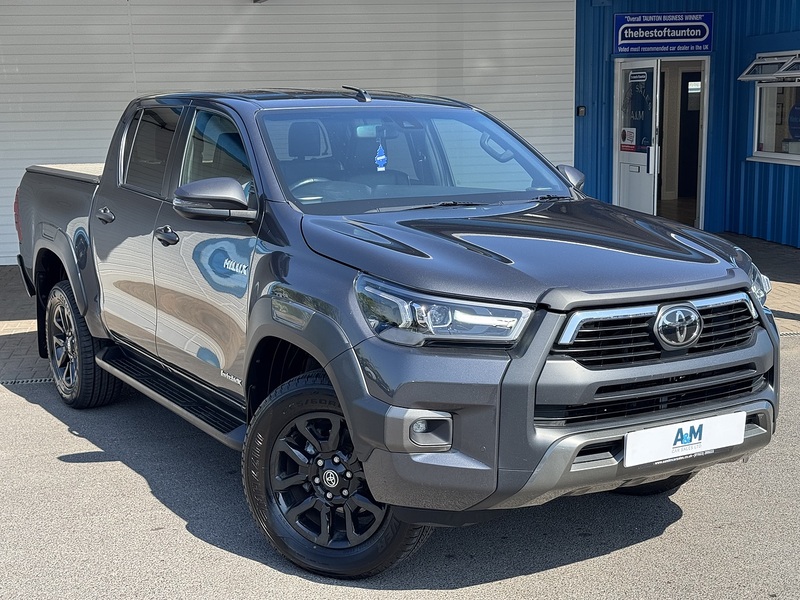 Toyota D-4D Invincible X Pickup 2.8 Automatic Diesel