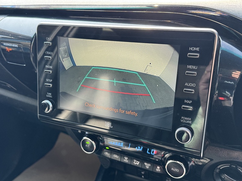 Toyota D-4D Invincible X Pickup 2.8 Automatic Diesel