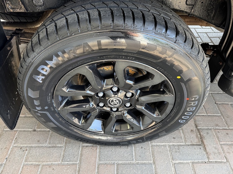 Toyota D-4D Invincible X Pickup 2.8 Automatic Diesel