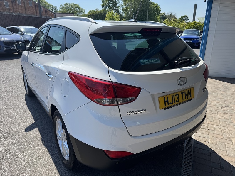 Hyundai 1.7 CRDi Premium SUV 5dr Diesel Manual Euro 5 (s/s) (115 ps)