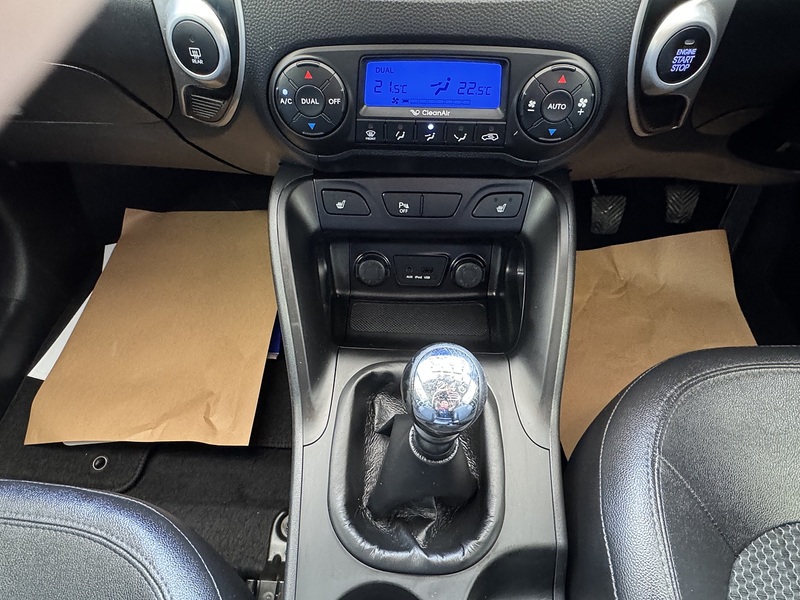 Hyundai 1.7 CRDi Premium SUV 5dr Diesel Manual Euro 5 (s/s) (115 ps)