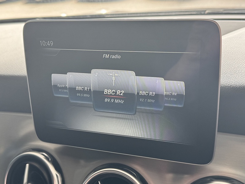 Mercedes-Benz 2.1 GLA200d AMG Line SUV 5dr Diesel Manual Euro 6 (s/s) (136 ps)