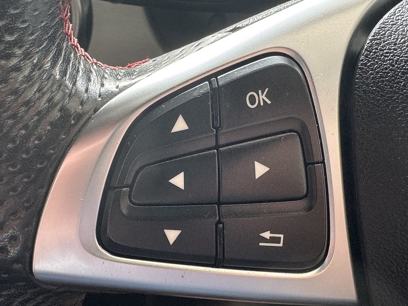 Mercedes-Benz 2.1 GLA200d AMG Line SUV 5dr Diesel Manual Euro 6 (s/s) (136 ps)