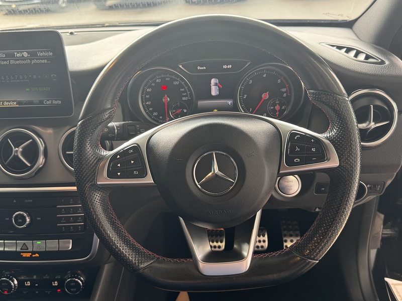 Mercedes-Benz 2.1 GLA200d AMG Line SUV 5dr Diesel Manual Euro 6 (s/s) (136 ps)