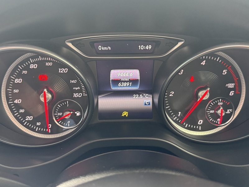 Mercedes-Benz 2.1 GLA200d AMG Line SUV 5dr Diesel Manual Euro 6 (s/s) (136 ps)