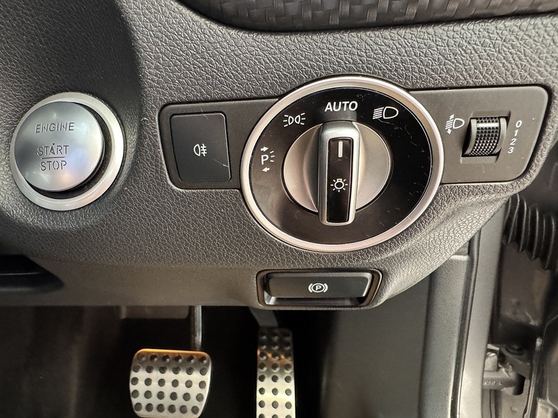 Mercedes-Benz 2.1 A200d AMG Line Hatchback 5dr Diesel 7G-DCT Euro 6 (s/s) (136 ps)