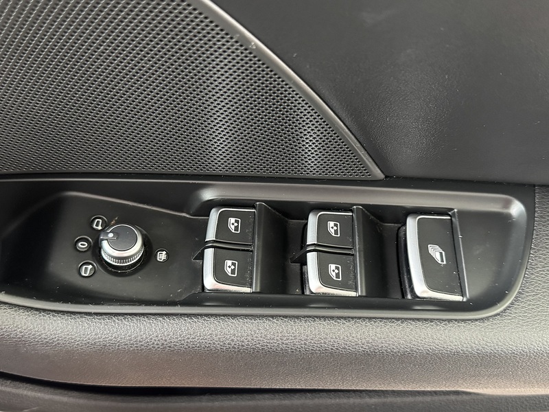 Audi 2.0 TDI S line Convertible 2dr Diesel Manual Euro 6 (s/s) (150 ps)