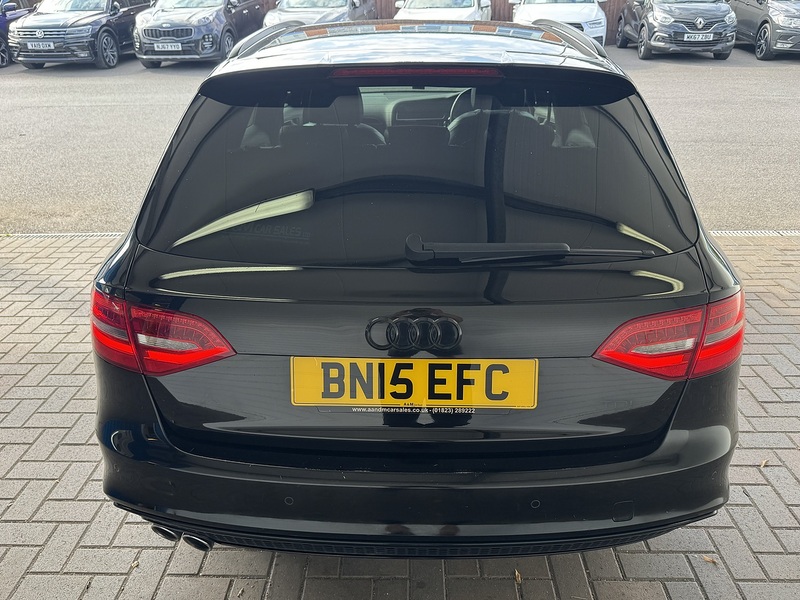 Audi 2.0 TDI Black Edition Plus Estate 5dr Diesel Manual Euro 5 (s/s) (177 ps)