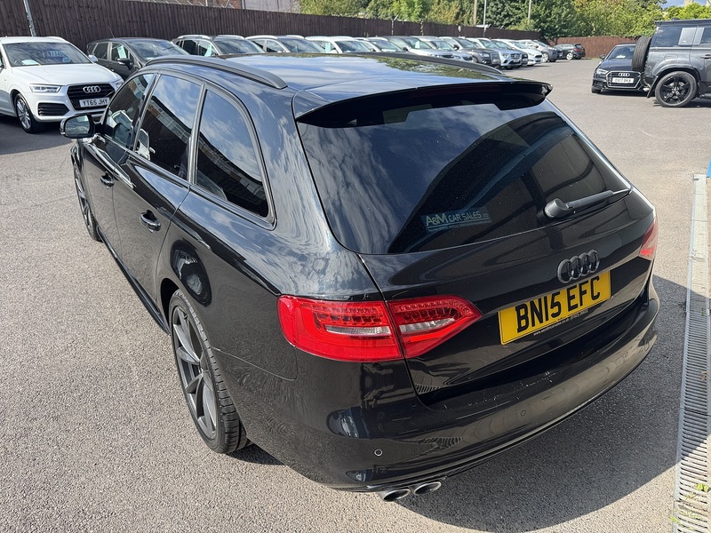 Audi 2.0 TDI Black Edition Plus Estate 5dr Diesel Manual Euro 5 (s/s) (177 ps)