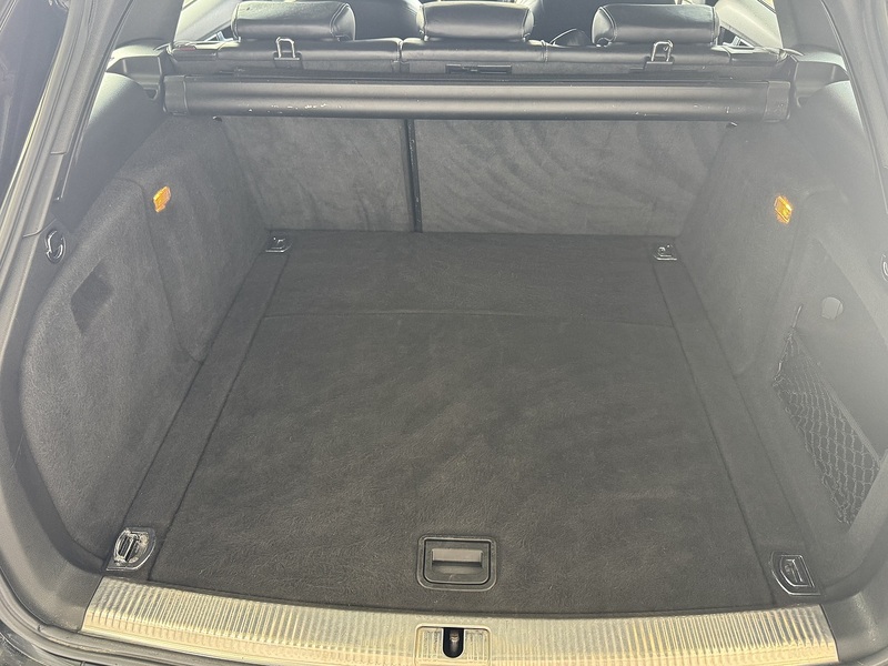 Audi 2.0 TDI Black Edition Plus Estate 5dr Diesel Manual Euro 5 (s/s) (177 ps)