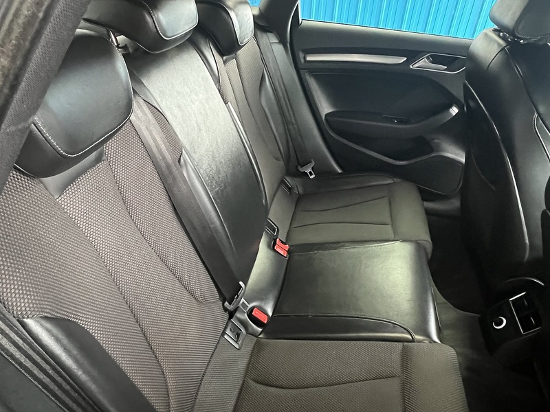 Audi 2.0 TDI S line Sportback 5dr Diesel S Tronic Auto 6Spd Euro 6 (s/s) (150 ps)