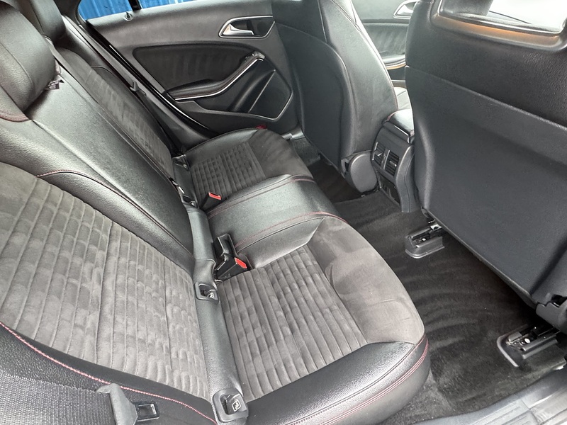 Mercedes-Benz 2.1 CLA220d AMG Line Coupe 4dr Diesel 7G-DCT Euro 6 (s/s) (177 ps)