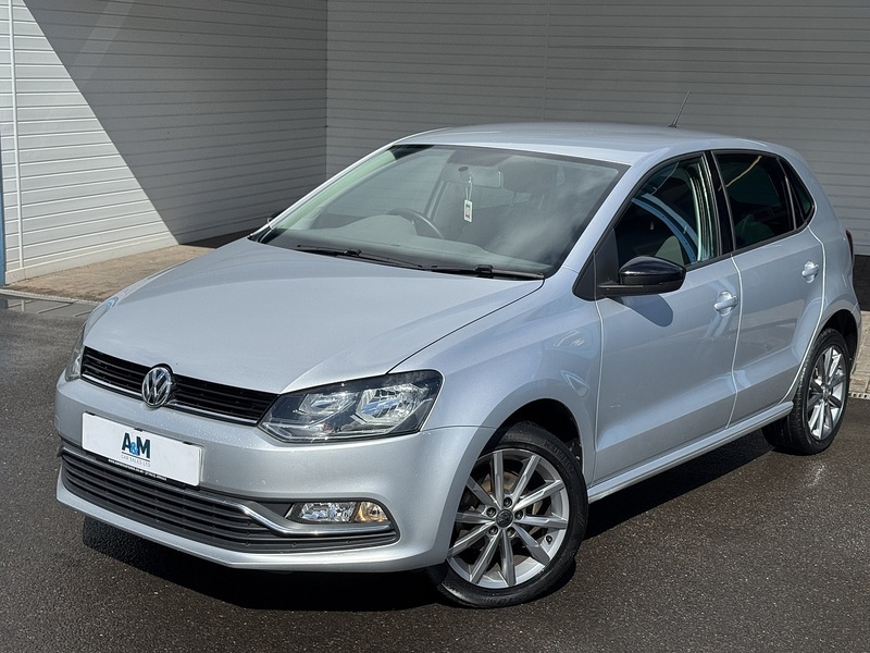 Volkswagen 1.0 BlueMotion Tech SE Design Hatchback 5dr Petrol Manual Euro 6 (s/s) (60 ps)