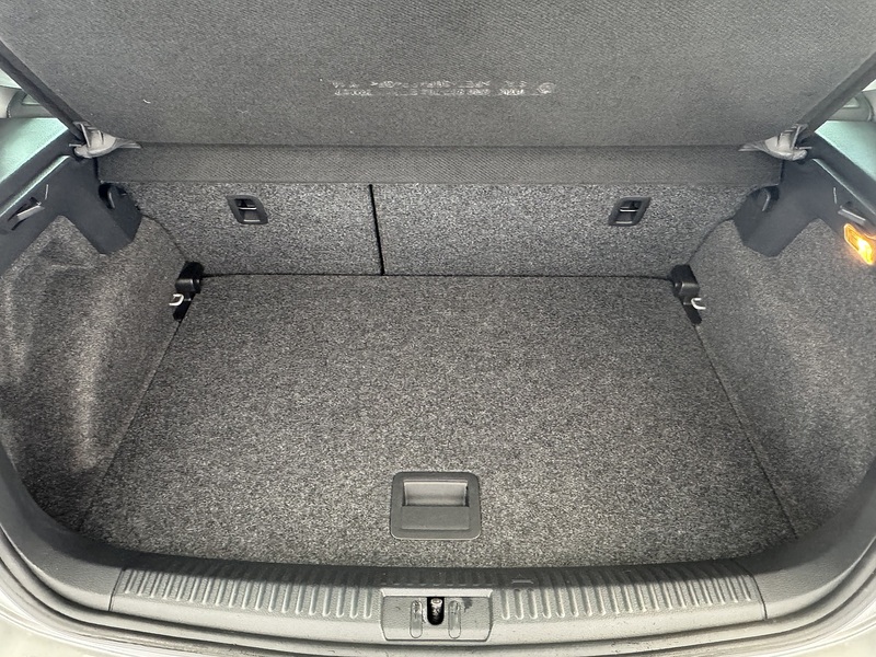 Volkswagen 1.0 BlueMotion Tech SE Design Hatchback 5dr Petrol Manual Euro 6 (s/s) (60 ps)