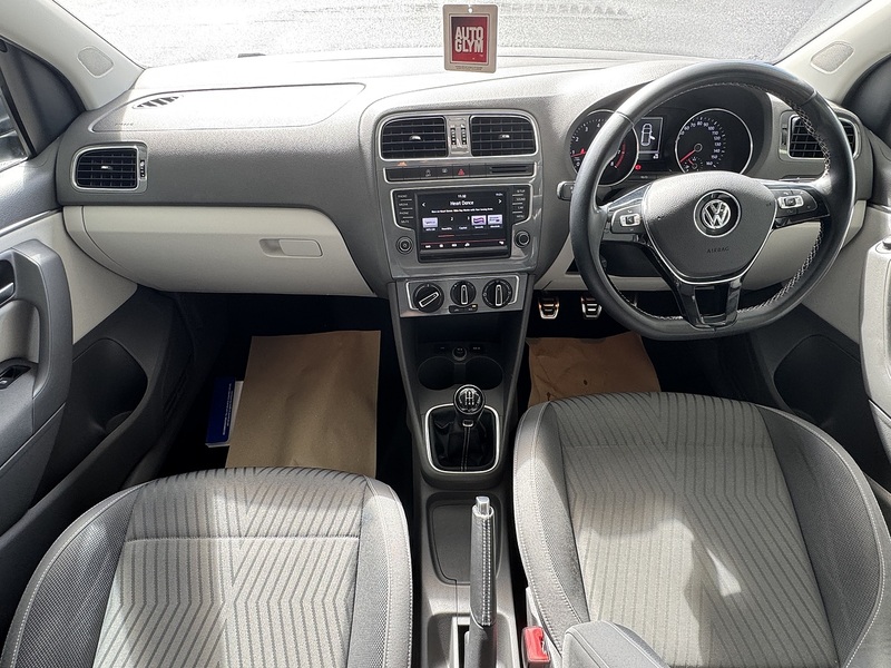 Volkswagen 1.0 BlueMotion Tech SE Design Hatchback 5dr Petrol Manual Euro 6 (s/s) (60 ps)