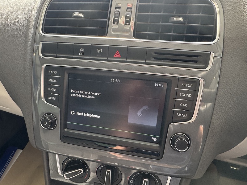 Volkswagen 1.0 BlueMotion Tech SE Design Hatchback 5dr Petrol Manual Euro 6 (s/s) (60 ps)