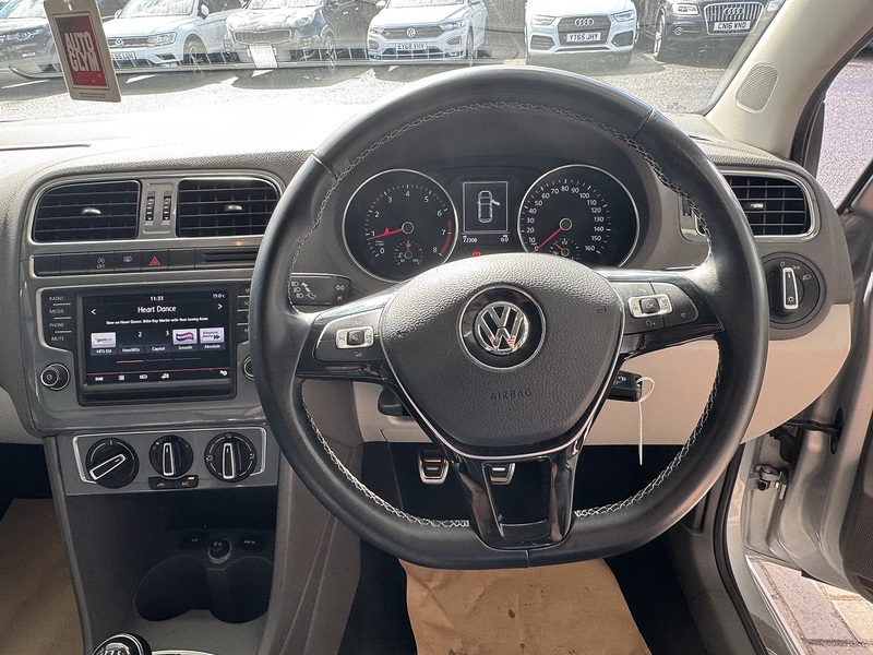 Volkswagen 1.0 BlueMotion Tech SE Design Hatchback 5dr Petrol Manual Euro 6 (s/s) (60 ps)