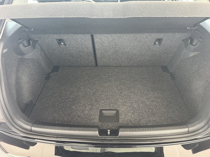 Volkswagen 1.0 SE Hatchback 5dr Petrol Manual Euro 6 (s/s) (65 ps)