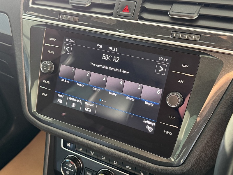 Volkswagen 2.0 TDI R-Line SUV 5dr Diesel Manual Euro 6 (s/s) (150 ps)