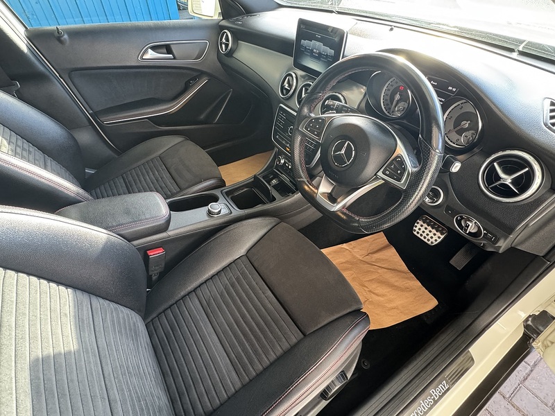 Mercedes-Benz 2.1 GLA220d AMG Line SUV 5dr Diesel 7G-DCT 4MATIC Euro 6 (s/s) (177 ps)