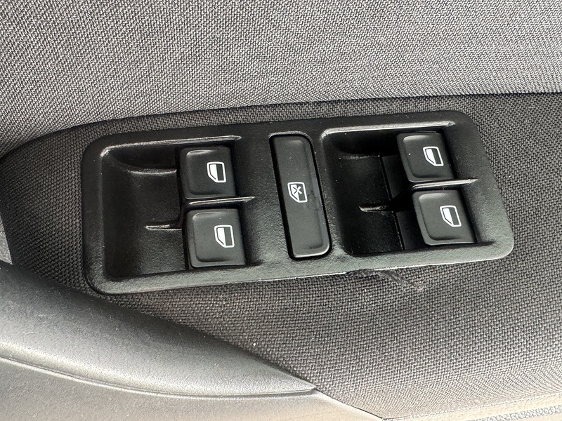 Volkswagen 1.2 TSI BlueMotion Tech SE Hatchback 5dr Petrol Manual Euro 6 (s/s) (90 ps)