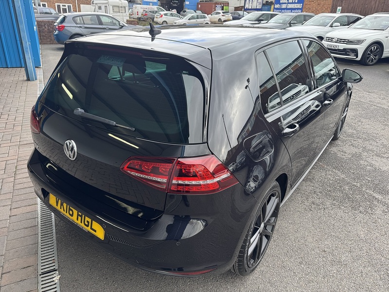 Volkswagen 2.0 TDI BlueMotion Tech GTD Hatchback 5dr Diesel Manual Euro 6 (s/s) (184 ps)