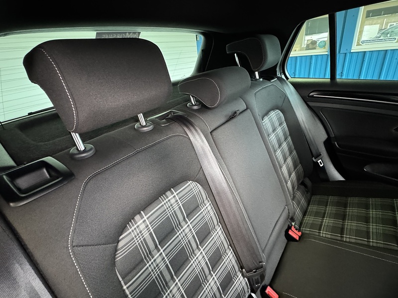 Volkswagen 2.0 TDI BlueMotion Tech GTD Hatchback 5dr Diesel Manual Euro 6 (s/s) (184 ps)