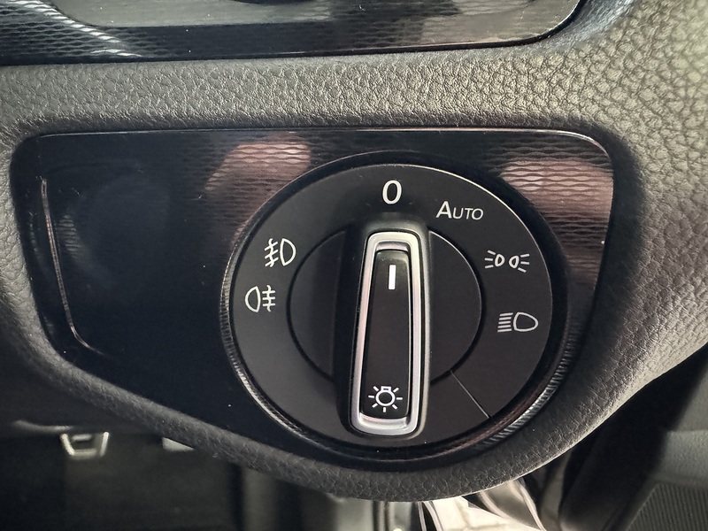 Volkswagen 2.0 TDI BlueMotion Tech GTD Hatchback 5dr Diesel Manual Euro 6 (s/s) (184 ps)