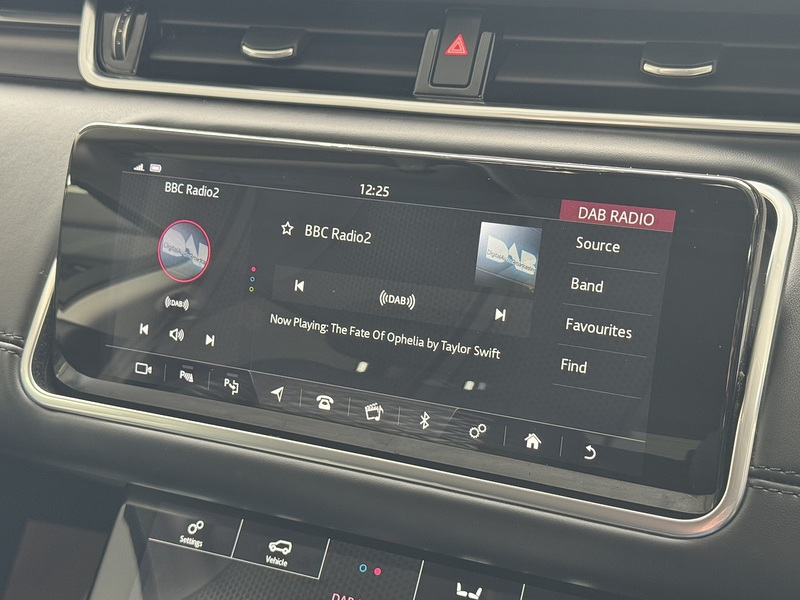 Land Rover 2.0 D180 HSE SUV 5dr Diesel Auto 4WD Euro 6 (s/s) (180 ps)