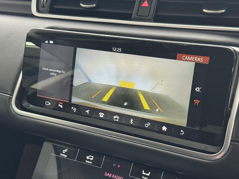 Land Rover 2.0 D180 HSE SUV 5dr Diesel Auto 4WD Euro 6 (s/s) (180 ps)