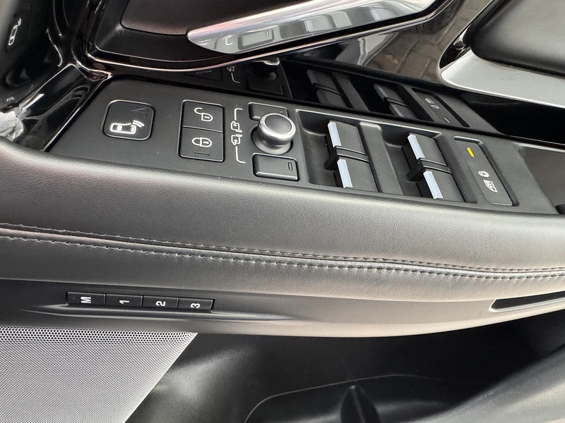 Land Rover 2.0 D180 HSE SUV 5dr Diesel Auto 4WD Euro 6 (s/s) (180 ps)