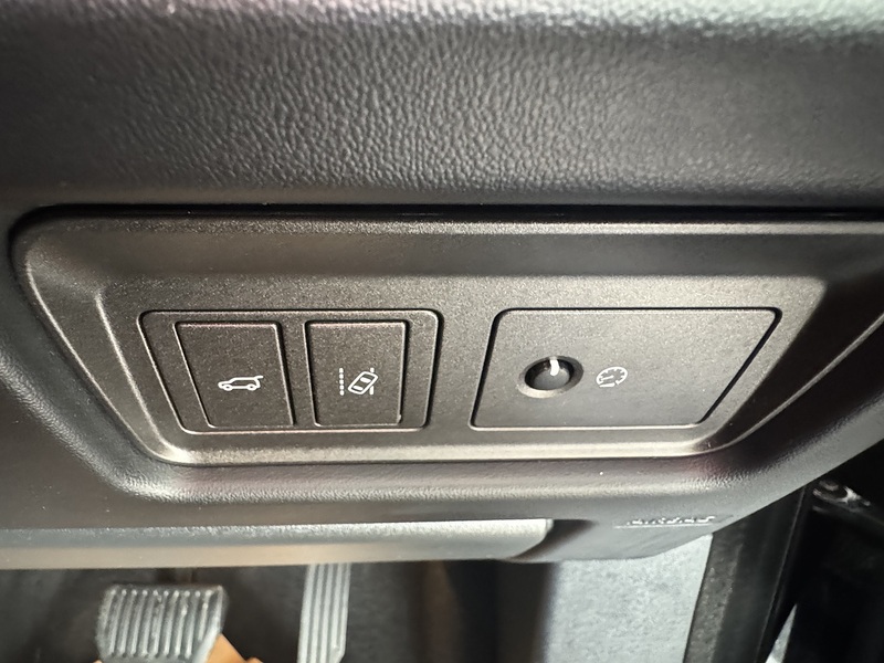 Land Rover 2.0 SD4 Autobiography SUV 5dr Diesel Auto 4WD Euro 6 (s/s) (240 ps)